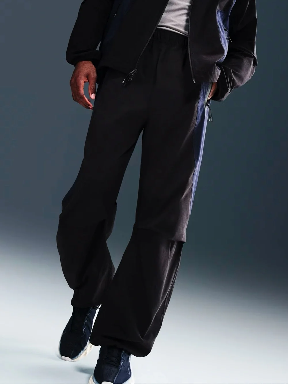 Nike Tech Dri-FIT Woven Black & Obsidian Blue Color Block Oversized Pants
